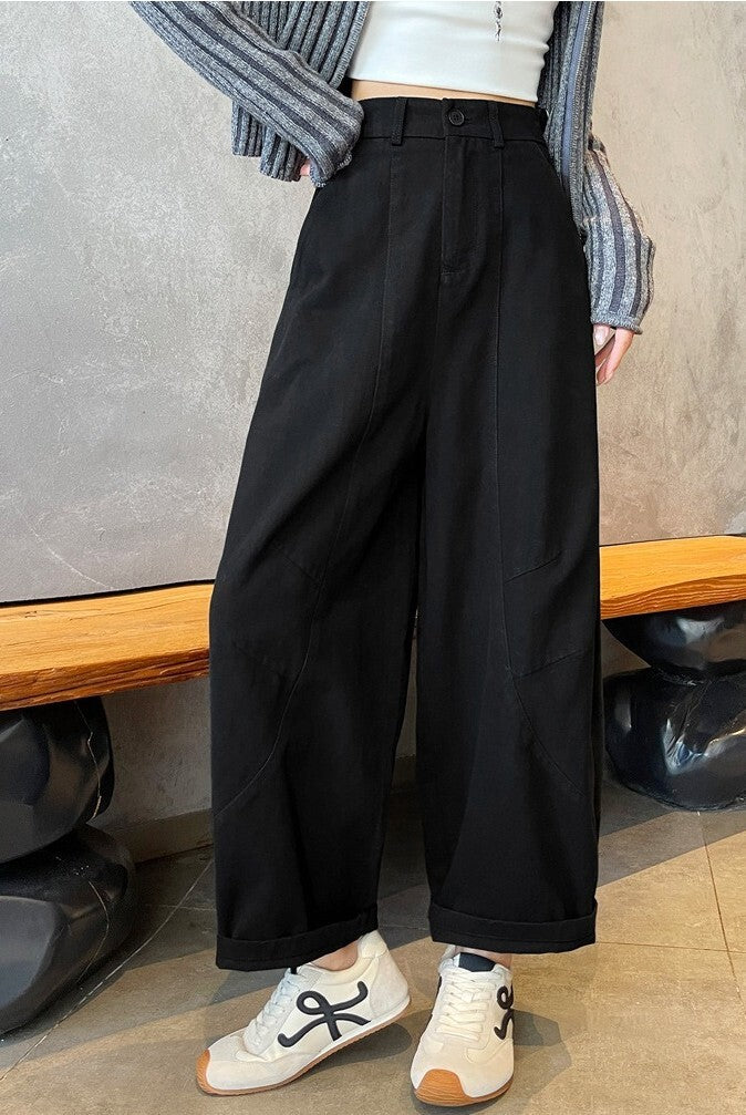 レディース ボトムス パンツ コットンパンツ ワイドパンツ カーブパンツ ワイドカーブパンツ コットン ボリューム ワイド ファスナー ポケット ハイウエスト 綿 かわいい 大人可愛い シンプル カジュアル おしゃれ かっこいい こなれ感 ラフ ルーズ 主役級 存在感 抜け感 キュート ベーシック ナチュラル 無地 デート お出かけ 女子会 休日 ショッピング カフェ 体型カバー 美脚 脚長 普段使い 着回し スタイルアップ スタイリッシュ XS S M L XL 2XL 3XL