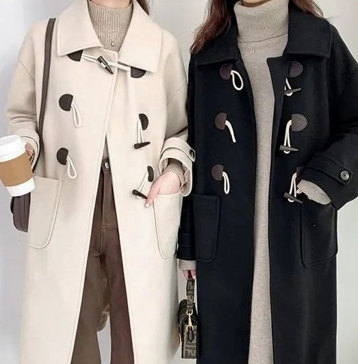 アウターコート ロングコート ダッフルコート 長袖 襟付き 前開き タッセル ポケット ロング丈 かわいい 可愛い 大人可愛い きれいめ シンプル レトロ おしゃれ かっこいい カジュアル こなれ感 個性的 主役級 魅力的 存在感 抜け感 秋 冬 ベーシック ナチュラル キュート 無地 女性用 レディース ママ OL 通勤 学生 通学 デート お出かけ 旅行 休日 ランチ ディナー カフェ ショッピング イベント 普段使い デイリー 着回し S M L XL 定番アイテム モテ 暖かい 高見え 高級感