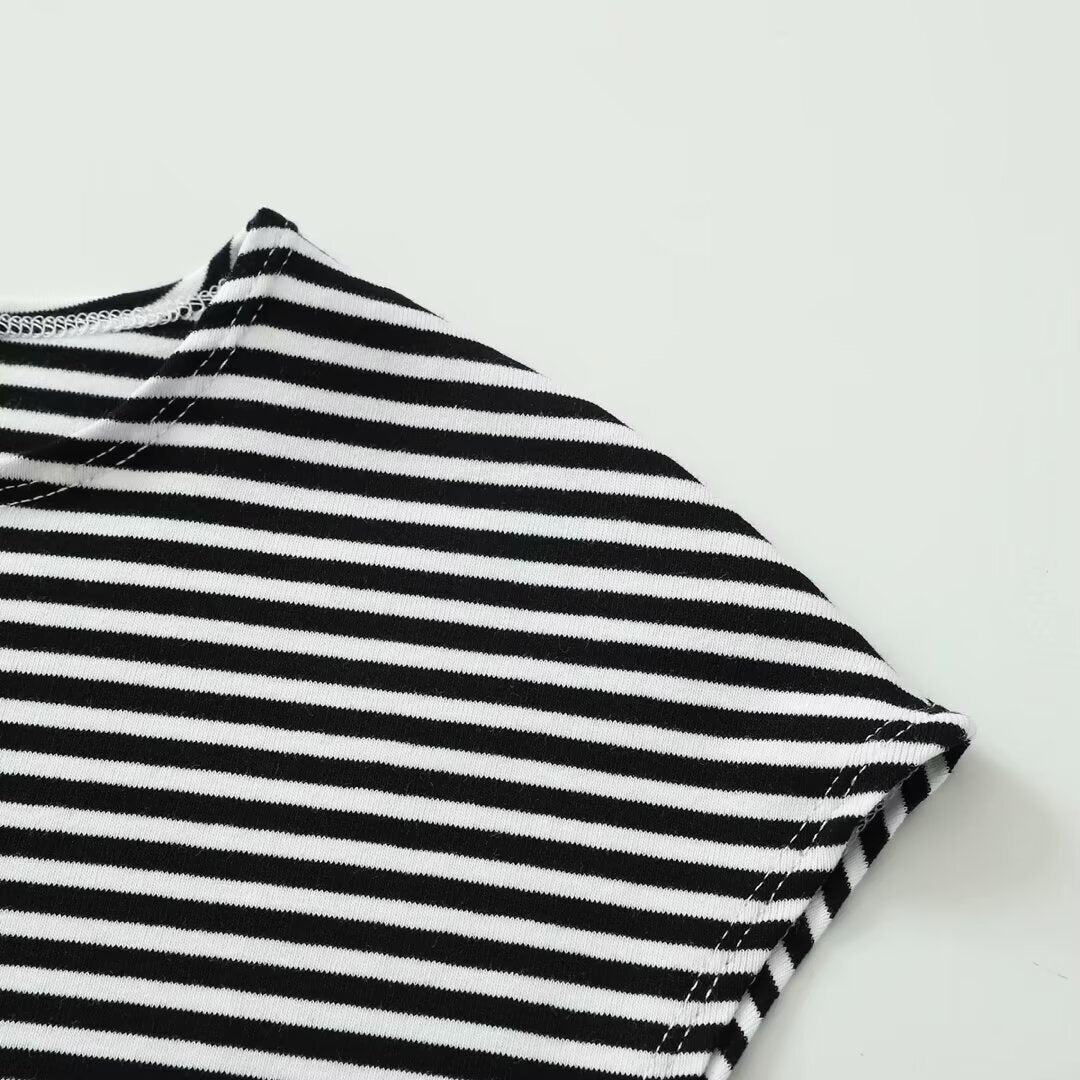 レディース トップス カットソー ショート 半袖 長袖 ラウンドネック フード スリム 細身 薄手 大人可愛い シンプル カジュアル おしゃれ かっこいい こなれ感 ラフ スポーティー 個性的 主役級 存在感 無地 ボーダー 春 夏 ロングシーズン ママ デート お出かけ 旅行 ジム 公園 女子会 合コン 重ね着 韓国 オルチャン コーデ 楽ちん 体型カバー 普段使い 着回し レイヤード 流行 インスタ映え S M L 白 ホワイト 黒 ブラック ブルー