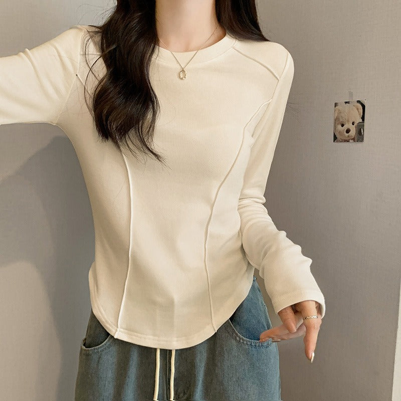 レディース トップス カットソー Tシャツ 長袖Tシャツ ライン 立体感 着痩せ効果 タック ピンタック 華奢見え 長袖 クルーネック 丸襟 かわいい 大人可愛い きれいめ シンプル カジュアル おしゃれ かっこいい こなれ感 ラフ 主役級 存在感 抜け感 ナチュラル 無地 春 秋 お出かけ 休日 ショッピング カフェ 体型カバー 普段使い 着回し スタイリッシュ スタイルアップ S M L XL ホワイト ブラック カーキ ダークグレー アプリコット