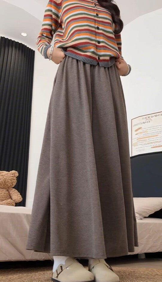 スカンツ レディース パンツ ボトムス ロングパンツ ワイドパンツ 膝下 ミモレ ロング ワイド Aライン 裾ワイド フェミニン タック ポケット ハイウエスト ウエストゴム きれいめ シンプル カジュアル 上品 おしゃれ こなれ感 ベーシック ナチュラル シック 無地 秋 冬 ママ 通勤 学生 学校 通学 デート お出かけ 旅行 公園 女子会 休日 ショッピング カフェ お家時間 コーデ 楽ちん 体型カバー 普段使い 着回し XL 2XL 3XL 4XL 5XL 大きいサイズ 黒 茶色 ダークグレー