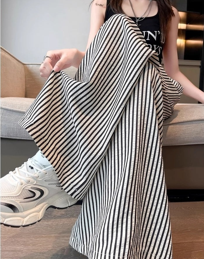 ボトムス パンツ ズボン ロングパンツ ワイドパンツ ハイウエスト ポケット かわいい 可愛い 大人可愛い きれいめ シンプル レトロ おしゃれ かっこいい カジュアル こなれ感 個性的 魅力的 主役級 存在感 抜け感 春 夏 ベーシック ナチュラル メンズライク ストライプ柄 女性用 レディース ママ OL 通勤 オフィス 学生 通学 デート お出かけ ランチ 旅行 休日 カフェ ショッピング 普段使い デイリー 着回し 重ね着 XS S M L XL 2XL 3XL 4XL トレンド モテ
