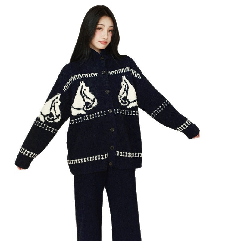 レディース メンズ トップス 上着 ボトムス パンツ 2点セット 上下セット ルームウェア 前開き かわいい 大人可愛い シンプル カジュアル おしゃれ こなれ感 ラフ ルーズ 主役級 存在感 抜け感 キュート ナチュラル 秋 冬 ペア カップル デート お出かけ お泊まり 女子会 休日 ホテル ショッピング カフェ お家時間 散歩 重ね着 お揃い 双子 韓国 オルチャン コーデ 楽ちん 暖かい プレゼント 体型カバー 普段使い 着回し レイヤード インスタ映え フリーサイズ ワンサイズ ネイビーブルー