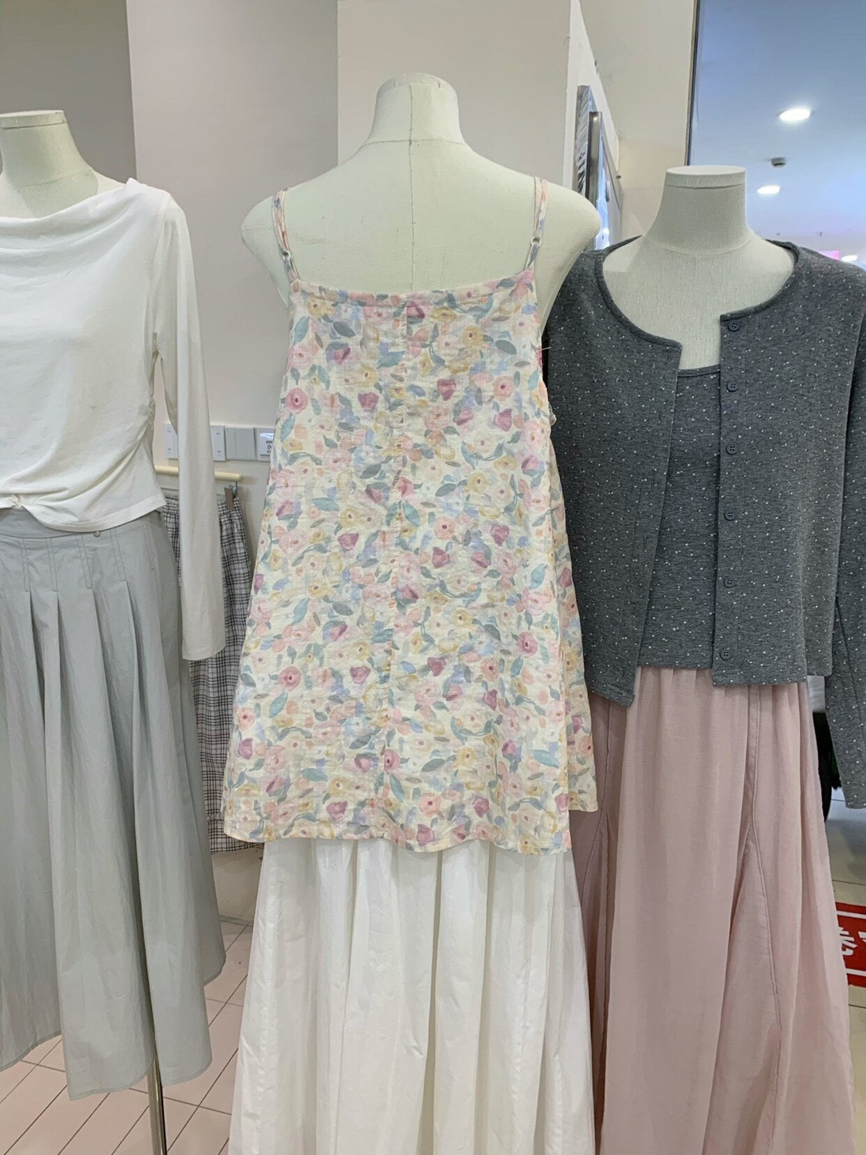 レディース トップス 花柄 コットン 綿 リネン 春夏 きれいめ 春 ショート 夏 上品 Aライン ピンク キャミソール 麻