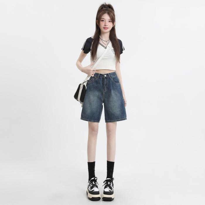 レディース パンツ ボトムス ストレートパンツ デニムパンツ 膝丈 膝上 ミドル丈 ポケット ハイウエスト ボタン かわいい シンプル カジュアル おしゃれ かっこいい ラフ ボーイッシュ ガーリー 学生風 ベーシック アクティブ ナチュラル 無地 夏 ママ 通勤 学生 デート お出かけ お泊まり アウトドア 旅行 公園 女子会 休日 ショッピング 脚長 普段使い モテ トレンド 定番 XS S M L XL 2XL 小さいサイズ 大きいサイズ ゆったり 水色 ブルー ベーシックカラー