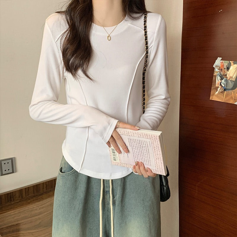 レディース トップス カットソー Ｔシャツ 長袖Ｔシャツ ライン 立体感 着痩せ効果 タック ピンタック 華奢見え 長袖 クルーネック 丸襟 かわいい 大人可愛い きれいめ シンプル カジュアル おしゃれ かっこいい こなれ感 ラフ 主役級 存在感 抜け感 ナチュラル 無地 春 秋 お出かけ 休日 ショッピング カフェ 体型カバー 普段使い 着回し スタイリッシュ スタイルアップ S M L XL ホワイト ブラック カーキ ダークグレー アプリコット