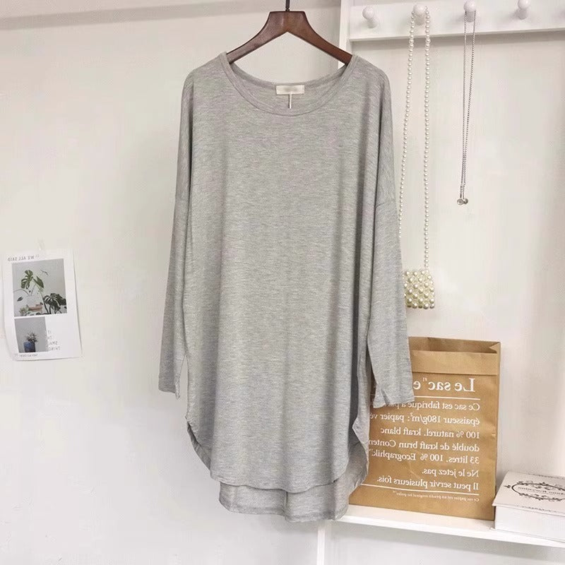 ラウンドヘム レディース トップス ルームウェア ロンT プルオーバー チュニック 部屋着 ミディアム Tシャツ 丈長 ミドル丈 長袖 ドロップショルダー ラウンドネック ワイド オーバーサイズ アメカジ かわいい シンプル カジュアル こなれ感 ルーズ ベーシック 無地 春 夏 ママ 学生 学校 通学 お出かけ 旅行 公園 女子会 休日 ショッピング カフェ お家時間 体型カバー 普段使い 着回し M L XL 2XL 3XL 4XL 5XL 大きいサイズ ゆったり ゆる ホワイト ブラック グレー