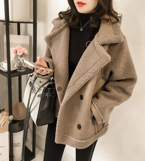 レディース トップス コート アウター 上着 長袖 かわいい 大人可愛い きれいめ シンプル 上品 おしゃれ 無地 秋 冬 デート お出かけ 公園 女子会 休日 ショッピング カフェ モノトーン 重ね着 コーデ 普段使い 着回し モテ 清楚 定番 S M L XL 2XL 茶色 ベージュ カーキ 秋カラー フロントボタン　こなれ感 オーバーサイズシルエット 大人っぽい 着る毛布 ミドル丈 襟付き もこもこ 前開き ボア 母の日 クリスマス 通勤 アウトドア イベント 旅行 韓国 暖かい 防寒 体型カバー