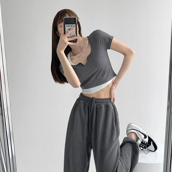 レディース トップス カットソー プルオーバー Tシャツ 半袖 キーネック スリム 細身 スマート フェミニン ストリート アメカジ バイカラー 配色 お腹見せ かわいい 大人可愛い きれいめ シンプル カジュアル おしゃれ かっこいい レトロ こなれ感 ラフ メンズライク マニッシュ ボーイッシュ スポーティー クール キュート ベーシック アメリカン アクティブ ナチュラル 無地 夏 お出かけ 楽ちん 普段使い 着回し 流行 定番 フリーサイズ ワンサイズ 白 ホワイト 黒 ブラック グレー ベージュ