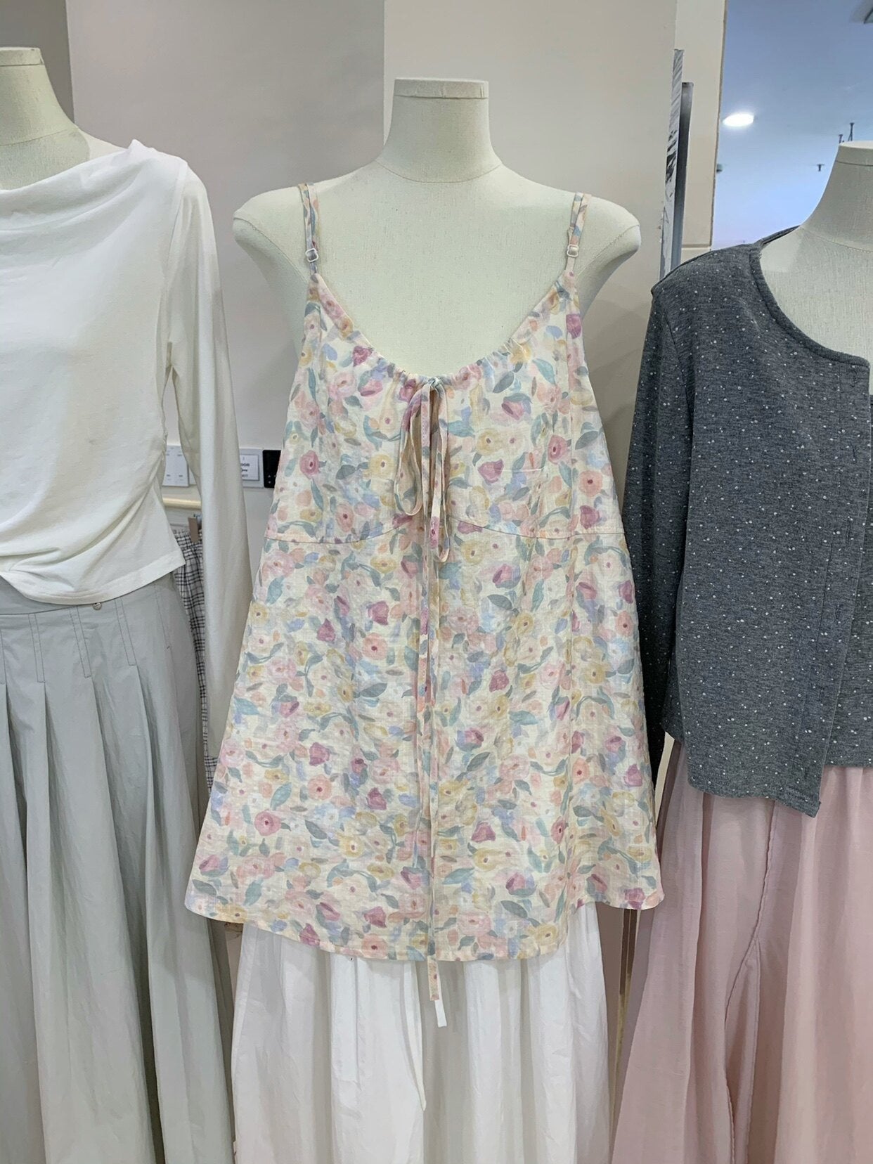 レディース トップス 花柄 コットン 綿 リネン 春夏 きれいめ 春 ショート 夏 上品 Aライン ピンク キャミソール 麻