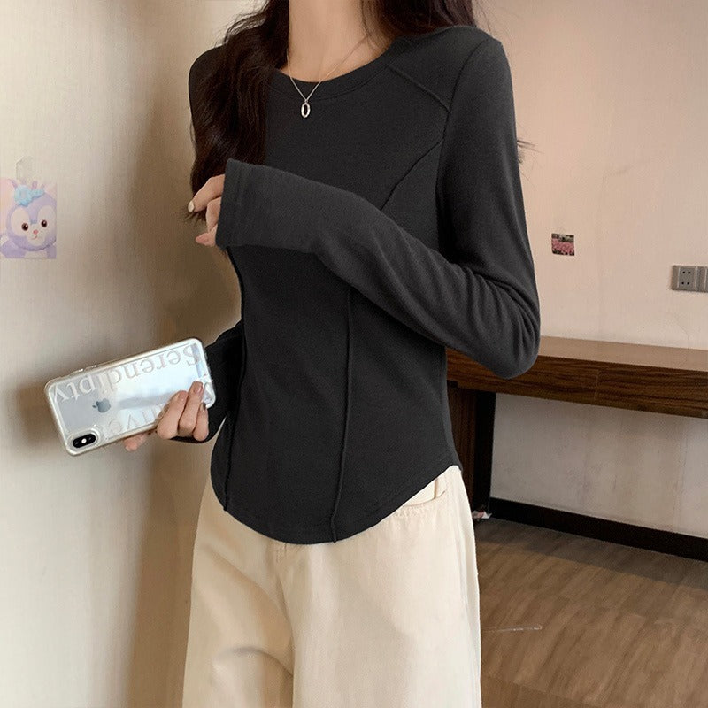 レディース トップス カットソー Ｔシャツ 長袖Ｔシャツ ライン 立体感 着痩せ効果 タック ピンタック 華奢見え 長袖 クルーネック 丸襟 かわいい 大人可愛い きれいめ シンプル カジュアル おしゃれ かっこいい こなれ感 ラフ 主役級 存在感 抜け感 ナチュラル 無地 春 秋 お出かけ 休日 ショッピング カフェ 体型カバー 普段使い 着回し スタイリッシュ スタイルアップ S M L XL ホワイト ブラック カーキ ダークグレー アプリコット