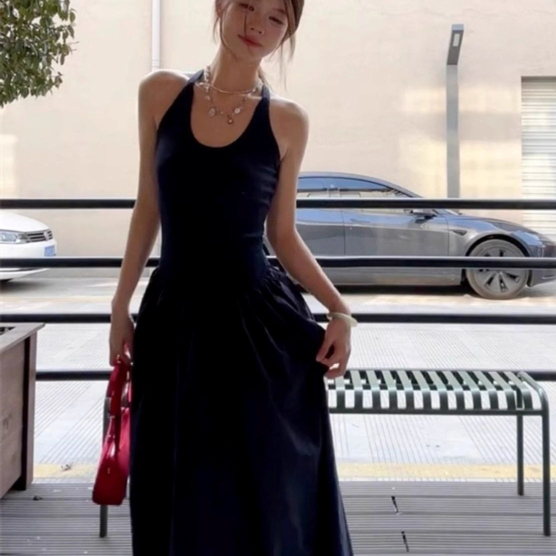 ワンピース ロングワンピース ノースリーブワンピース ホルダーネック ハイウエスト Aラインスカート かわいい 可愛い 大人可愛い きれいめ シンプル レトロ おしゃれ かっこいい カジュアル こなれ感 個性的 魅力的 主役級 存在感 抜け感 春 夏 ベーシック ナチュラル エレガント フェミニン 無地 女性用 レディース ママ OL 通勤 学生 通学 デート お出かけ ランチ 旅行 休日 カフェ ディナー ショッピング コンパ 普段使い デイリー 着回し 重ね着 脚長 S M L XL トレンド モテ