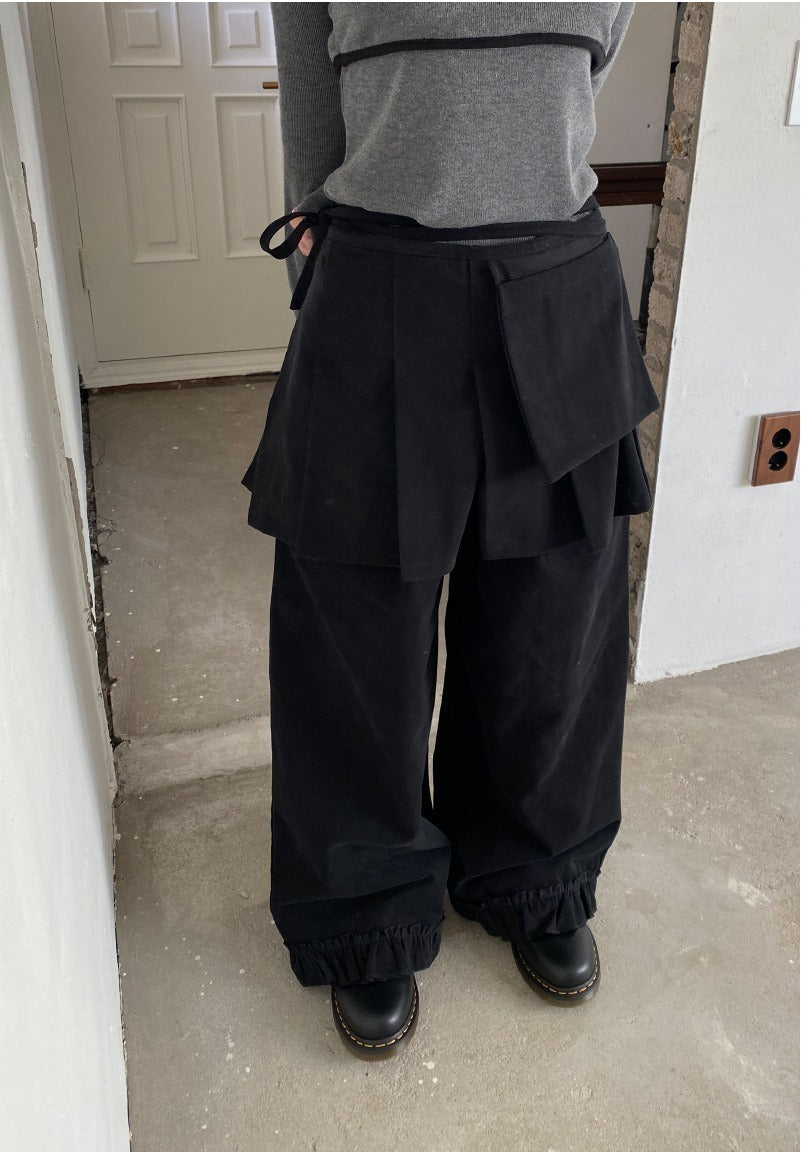 レディース スカート ワイドパンツ パンツ ボトムス ２点セット ワイド Aライン プリーツ フリル リボン ウエストリボン かわいい 大人可愛い おしゃれ ガーリー 主役級 存在感 抜け感 キュート ロマンティック ナチュラル デート お出かけ イベント 女子会 休日 ショッピング カフェ モノトーン 重ね着 体型カバー 美脚 脚長 普段使い 着回し レイヤード トレンド 流行 インスタ映え スタイルアップ スタイリッシュ ゆったり ゆる フリーサイズ ワンサイズ ダークグレー ブラック
