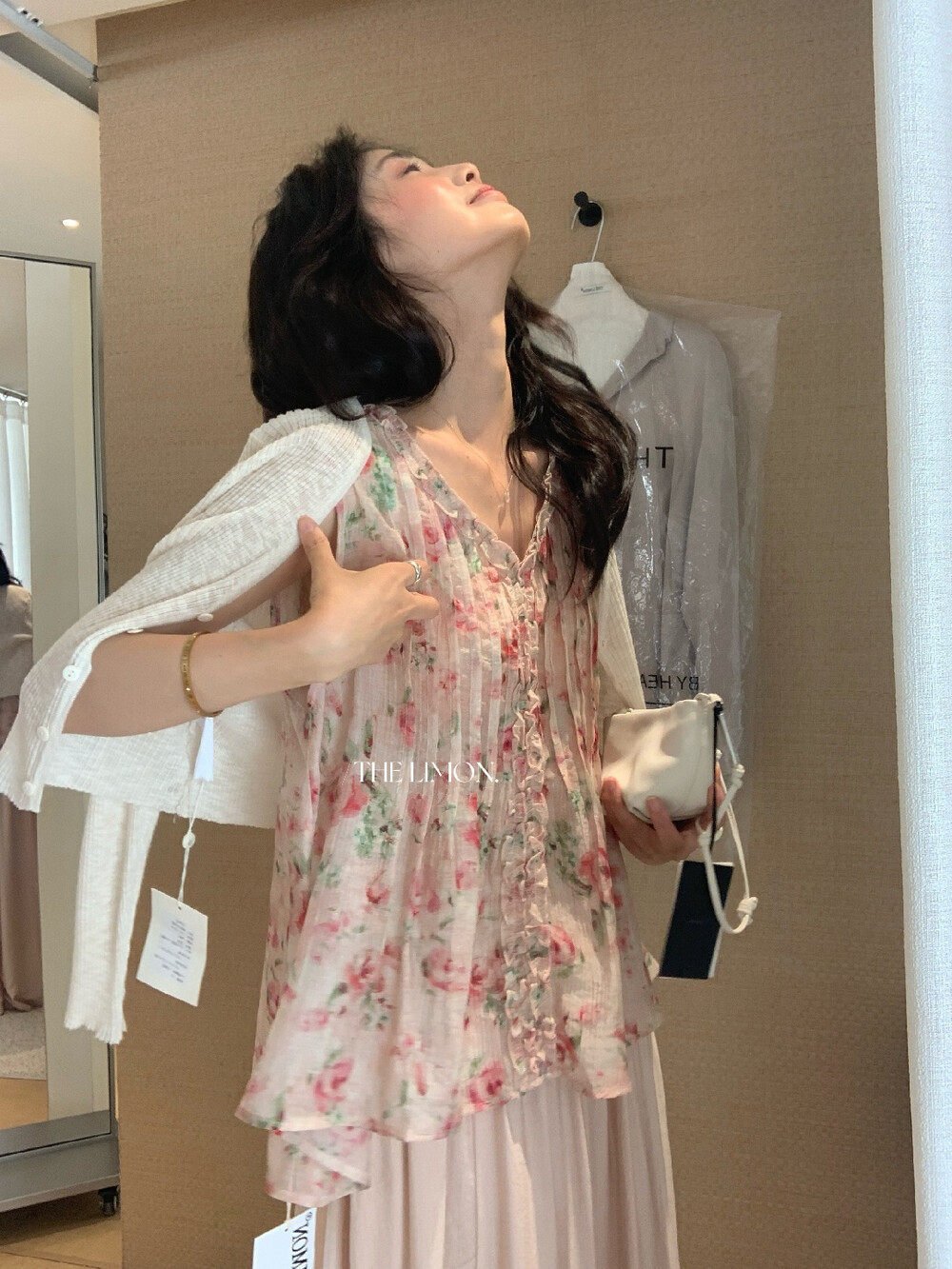 レディース シャツ トップス ノースリーブ 花柄 スリム コットン 綿 春夏 カジュアル 前開き 袖なし Vネック 春 夏 膝丈 フラワー フリル プルオーバー グリーン ロマンティック