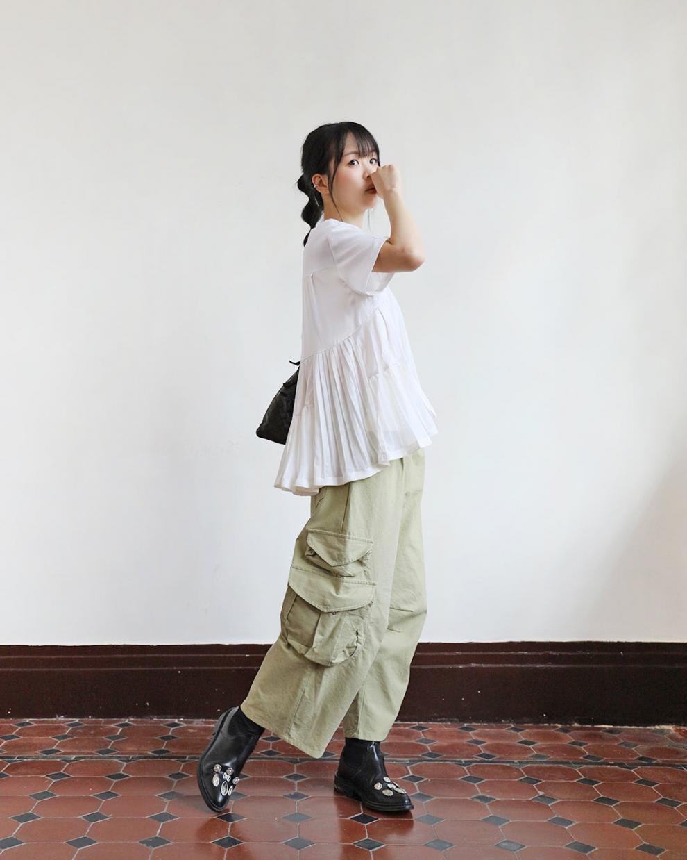 レディース トップス Tシャツ 半袖 無地 春夏 レトロ プリーツ 春 夏 シンプル シフォン シャツ