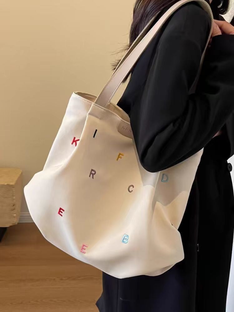 バッグ かばん 鞄 レディースバック トートバッグ 大容量 便利 軽量 通勤バッグ かわいい 大人可愛い きれいめ シンプル カジュアル 大人 上品 おしゃれ かっこいい レトロ 大人可愛い 大人女子 こなれ感 個性的 主役級 存在感 オールシーズン ベーシック ナチュラル エレガント 無地 レディース 女性用 ママ OL 通勤 オフィス 学生 通学 デート お出かけ 女子会 お泊まり 旅行 ランチ リゾート 休日 ショッピング イベント コンパ デイリー 普段使い トレンド モテ 高見え 高級感