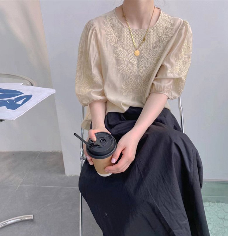 レディース シャツ トップス 長袖 ゆったり 夏 きれいめ 通勤 春夏 前開き ラウンドネック 刺繍 上品 薄手 切り替えデザイン ポリエステル