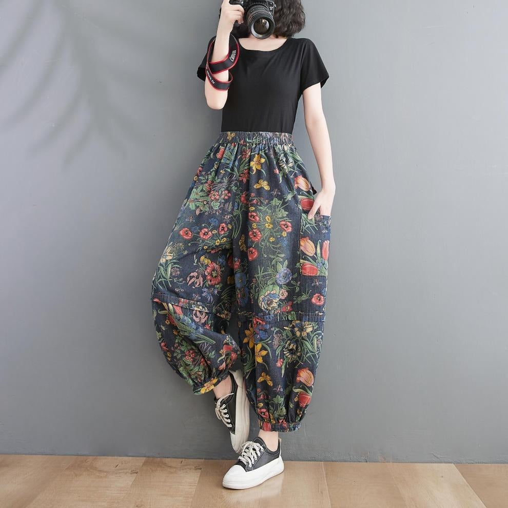 バルーンパンツ サルエルパンツ レディース パンツ ボトムス デニム ロングパンツ ワイドパンツ ハーレムパンツ ロング 切り替え ポケット ウエストゴム かわいい 大人可愛い きれいめ シンプル カジュアル 上品 おしゃれ レトロ こなれ感 ガーリー 抜け感 ベーシック 花柄 フラワー 春 秋 学生 学校 通学 お出かけ お泊まり 休日 高原 ガーデン ショッピング カフェ 普段使い 着回し 体型カバー 定番 M L XL 2XL 大きいサイズ ゆったり ネイビー