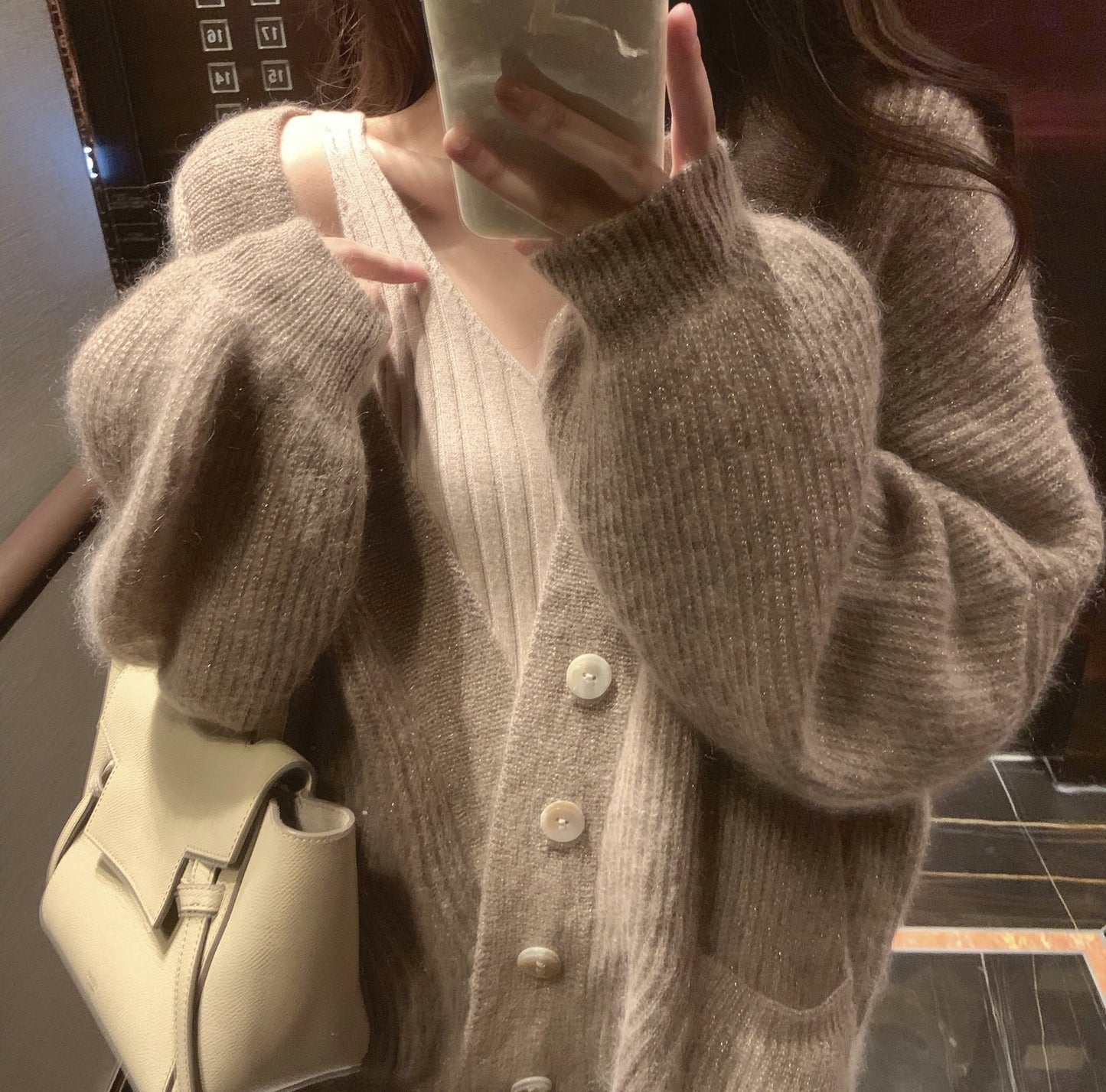 レディース ニット カーディガン 長袖 無地 ゆったり 春夏 きれいめ 通勤 オフィス 体型カバー Vネック 春 ショート 夏 ラウンドネック シンプル アウター ボタン ポリエステル ショール