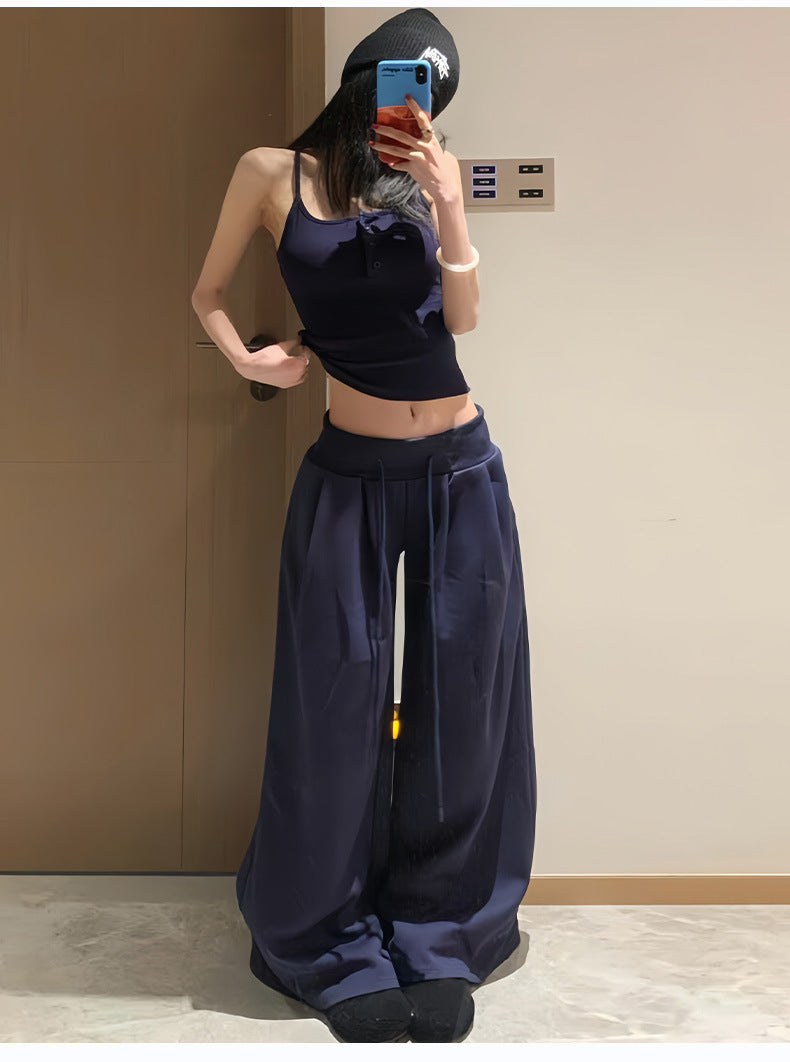 レディース パンツ ボトムス ロングパンツ ワイドパンツ ロング ワイド ストレート 裾ワイド ポケット ハイウエスト ウエストゴム 薄手 大人可愛い おしゃれ かっこいい エキゾチック こなれ感 ラフ ボーイッシュ 個性的 主役級 存在感 ロゴ 春 夏 秋 冬 オールシーズン ママ デート お出かけ お泊まり 旅行 ジム 公園 女子会 韓国 オルチャン 楽ちん 体型カバー 普段使い インスタ映え S M L XL 大きいサイズ ゆったり ゆる 黒 ブラック グレー ライトグレー
