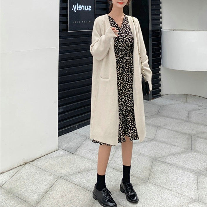 レディース トップス ニット カーディガン ロング 長袖 ストレート Iライン フェミニン ストリート ポケット 前開き 大人可愛い きれいめ シンプル カジュアル 上品 おしゃれ こなれ感 ガーリー クラシカル ベーシック アクティブ ナチュラル シック 無地 秋 冬 お出かけ カフェ ランチ 重ね着 暖かい 防寒 体型カバー 普段使い 着回し レイヤード ゆったり ゆる フリーサイズ ワンサイズ 白 ホワイト 黒 ブラック グレー ベージュ ピンク オレンジ 水色 ブルー ネイビー ライトブルー 青