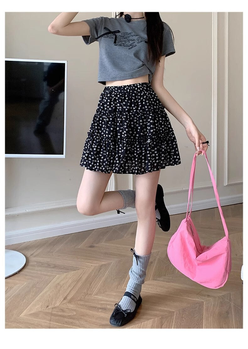 レディース パンツ ボトムス キュロットスカート ミニ ショート 半袖 フレア 裾ワイド ハイウエスト ウエストゴム 薄手 大人可愛い きれいめ シンプル カジュアル おしゃれ かっこいい エキゾチック こなれ感 個性的 主役級 存在感 抜け感 都会的 ドット柄 水玉 春 夏 ロングシーズン ママ デート お出かけ イベント 女子会 重ね着 韓国 オルチャン 体型カバー 美脚 脚長 普段使い 着回し インスタ映え お食事会 S M L XL 大きいサイズ 白 黒 ブルー 赤 青