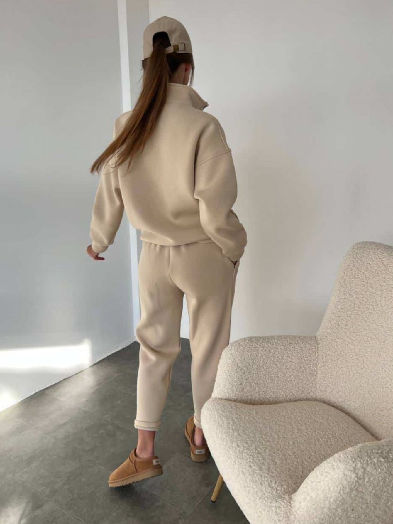 レディース トップス パンツ ボトムス ルームウェア 部屋着 セットアップ ミディアム テーパードパンツ ロング アンクル丈 長袖 ドロップショルダー 襟付き スタンドカラー ストリート ポケット ボタン アメカジ シンプル カジュアル おしゃれ かっこいい こなれ感 ラフ ボーイッシュ ベーシック 無地 春 秋 ママ 学生 学校 通学 部活 お出かけ アウトドア 旅行 ジム 公園 休日 韓国 オルチャン コーデ 体型カバー 普段使い 着回し S M L XL ホワイト ブラック グレー ベージュ