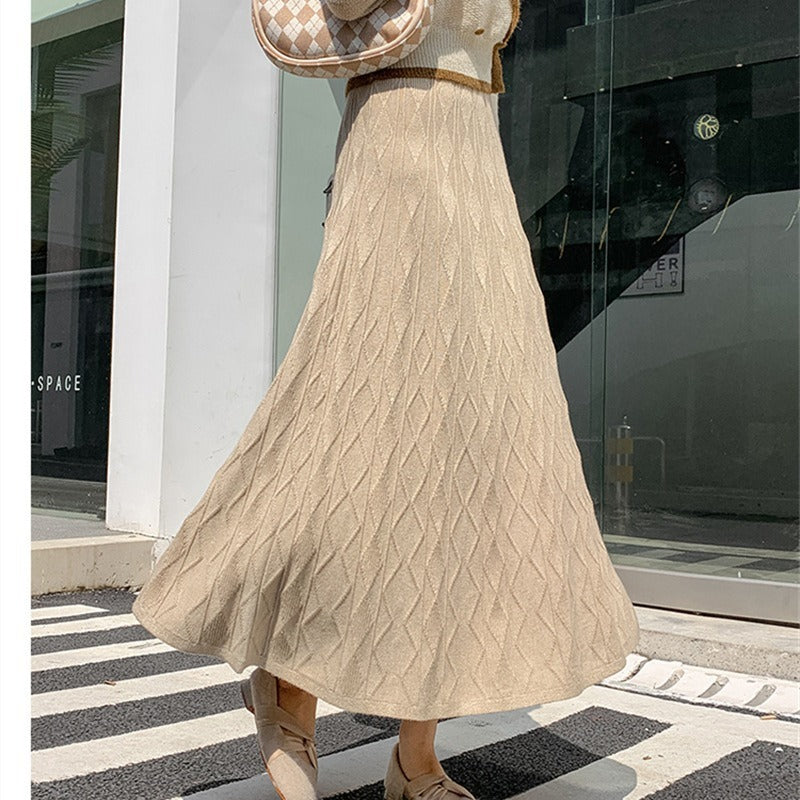 レディース スカート ニットスカート ロングスカート ミモレ ロング Aライン フェミニン ハイウエスト ニット ケーブルニット かわいい 大人可愛い きれいめ シンプル カジュアル 上品 おしゃれ レトロ こなれ感 ガーリー 抜け感 ベーシック ナチュラル ケーブル柄 春 秋 ママ 通勤 学生 学校 通学 デート お出かけ お泊まり 女子会 休日 高原 ガーデン ショッピング カフェ 普段使い 着回し 清楚 定番 ゆったり フリーサイズ 黒 ブラック グレー オフホワイト カーキ