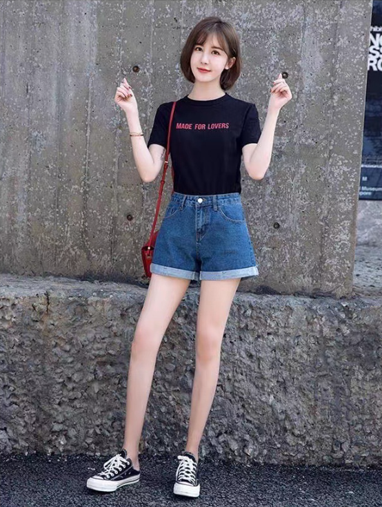 レディース パンツ デニム ショートパンツ デニムパンツ ショート Aライン ポケット ハイウエスト ブルーデニム かわいい シンプル カジュアル おしゃれ スポーティー ガーリー カレッジ風 学生風 アクティブ 無地 春 夏 学生 学校 通学 デート お出かけ アウトドア キャンプ イベント リゾート 旅行 海 プール ビーチ 公園 休日 バカンス ショッピング 脚長 普段使い 着回し ロールアップ モテ 流行 定番 S M L XL 2XL 3XL 大きいサイズ 白 黒 ブルー ライトブルー
