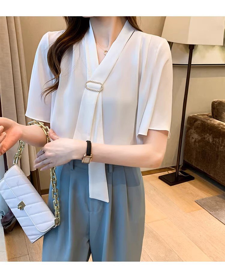 レディース ブラウス シャツ トップス 半袖 長袖 ゆったり 夏 秋冬 春夏 前開き Vネック 秋 冬 シフォン フリル ポリエステル