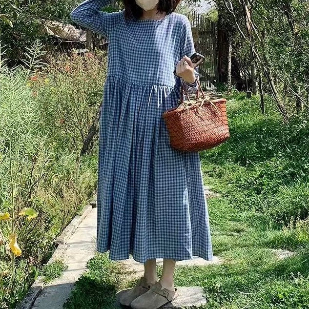 レディース ワンピース ロング マキシ 長袖 スクエアネック Aライン タック ウエストマーク かわいい 大人可愛い きれいめ シンプル カジュアル おしゃれ レトロ こなれ感 ラフ ガーリー ヴィンテージ ラブリー キュート クラシカル ベーシック カントリー ロマンティック ナチュラル チェック ギンガムチェック 春 秋 お出かけ イベント 女子会 休日 高原 ガーデン 楽ちん 体型カバー 普段使い 着回し モテ 清楚 トレンド 流行 定番 M L XL 2XL 小さいサイズ 大きいサイズ ブルー 青