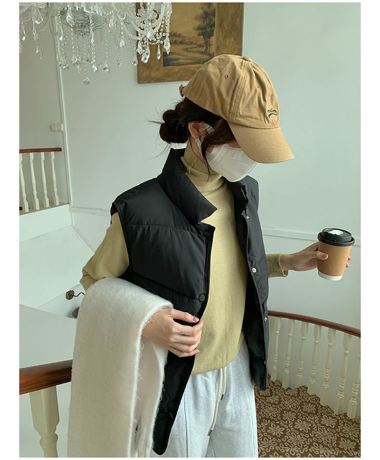 レディース ベスト ノースリーブ 無地 ゆったり コットン 綿 秋冬 秋 ミニ 膝丈 シンプル 冬 ハイネック ダウン スタンドカラー フェミニン アウター ボタン