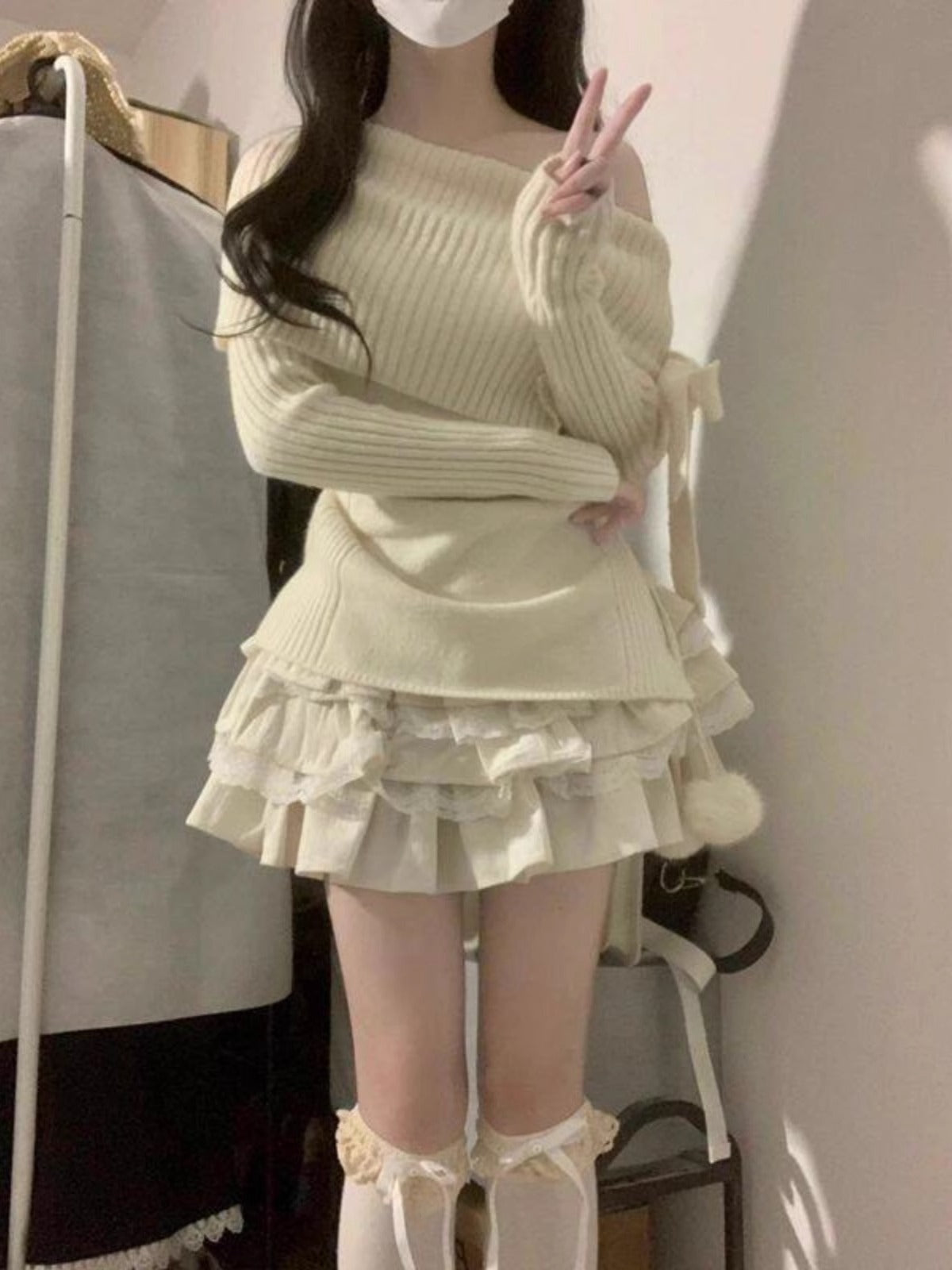 レディース トップス ニット セーター カーディガン 長袖 大人可愛い きれいめ シンプル 上品 おしゃれ キュート 無地 秋 冬 デート お出かけ お泊まり イベント リゾート 旅行 女子会 休日 ショッピング カフェ ランチ コーデ 暖かい 普段使い 着回し モテ 清楚 定番 S M L アプリコット レースアップ かっこいい こなれ感 ラフ スポーティー エレガント 都会的 ナチュラル 二次会 ママ オフィス ビジネス 通勤 キャンプ コンサート ライブ 合コン コンパ 婚活 フェス 重ね着