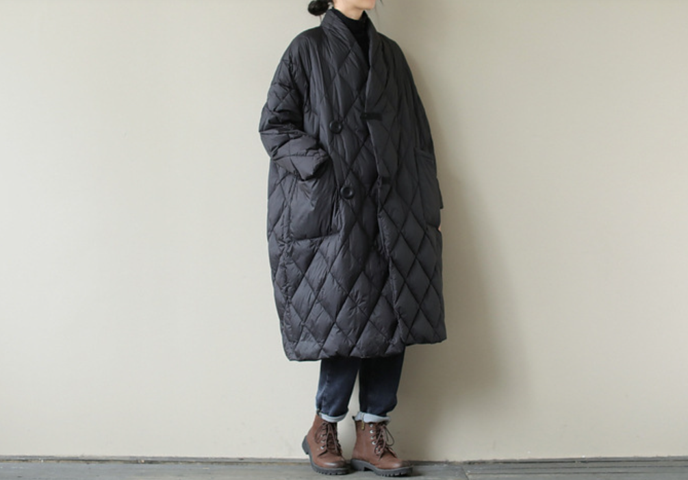 レディース ジャケット 上着 丈長 長袖 ワイド Aライン かわいい 大人可愛い きれいめ シンプル カジュアル 上品 おしゃれ かっこいい こなれ感 エレガント 無地 秋 冬 ロングシーズン 授業参観 男女兼用 ママ オフィス ビジネス OL 通勤 学生 学校 通学 デート お出かけ アウトドア 旅行 公園 女子会 休日 カフェ モノトーン ランチ コーデ 楽ちん 暖かい 体型カバー 普段使い 着回し モテ 清楚 トレンド 流行 インスタ映え 定番 M L XL 2XL 黒 カーキ レッド アプリコット