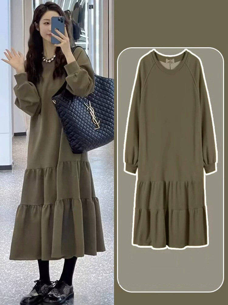 レディース ワンピース スウェット ティアード ロング 長袖 Aライン 切り替え フェミニン ギャザー かわいい 大人可愛い きれいめ シンプル カジュアル 上品 おしゃれ こなれ感 ガーリー 抜け感 ベーシック 無地 春 秋 通勤 学生 学校 通学 デート お出かけ お泊まり 女子会 休日 高原 ガーデン ショッピング カフェ 体型カバー 普段使い 着回し 清楚 定番 XL 2XL 3XL 4XL 大きいサイズ ゆったり 黒 ブラック グリーン
