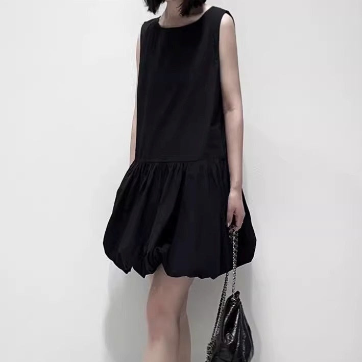 ワンピース ミニワンピース ノースリーブワンピース ラウンドネック バルーンスカート ミニ丈 かわいい 可愛い 大人可愛い きれいめ シンプル レトロ おしゃれ かっこいい カジュアル こなれ感 個性的 魅力的 主役級 存在感 抜け感 春 夏 ベーシック ナチュラル エレガント フェミニン ガーリー 無地 女性用 レディース ママ OL 通勤 学生 通学 デート お出かけ ランチ 旅行 休日 カフェ ディナー ショッピング コンパ 普段使い デイリー 着回し 重ね着 脚長 S M L XL トレンド モテ