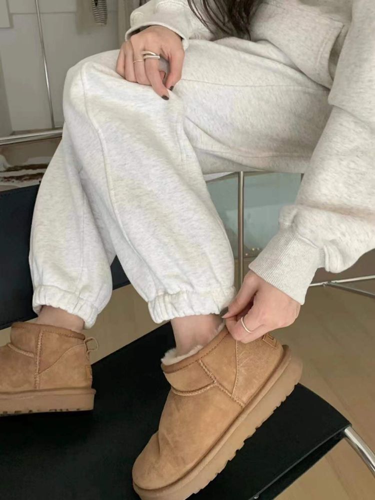 レディース トップス パンツ ボトムス パーカー セットアップ ワイドパンツ ロング 長袖 ドロップショルダー フード ワイド 裾ワイド ポケット ハイウエスト ウエストゴム スウェット 大人可愛い おしゃれ かっこいい こなれ感 ラフ 個性的 主役級 存在感 春 秋 冬 ロングシーズン ママ デート お出かけ お泊まり 旅行 ジム 公園 女子会 韓国 オルチャン 楽ちん 体型カバー 普段使い インスタ映え S M L XL 大きいサイズ ゆったり ゆる グレー