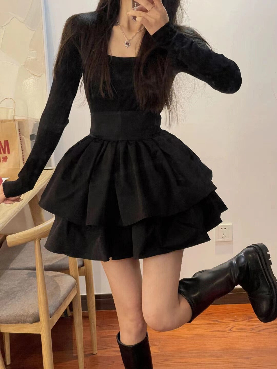 レディース ワンピース ドレス 長袖 大人可愛い きれいめ シンプル 上品 おしゃれ ラブリー キュート ロリータ 無地 春 夏 発表会 デート お出かけ パーティー イベント リゾート レストラン 女子会 休日 ショッピング お花見 合コン コンパ カフェ 婚活 コーデ モテ XS S M L XL 黒 膝上 スリム 細身 リボン エスニック こなれ感 個性的 モード系 エレガント プリンセス 英国調 誕生日 謝恩会 結婚式 二次会 発表会 冠婚葬祭 ママ リゾート レストラン コンサート ライブ