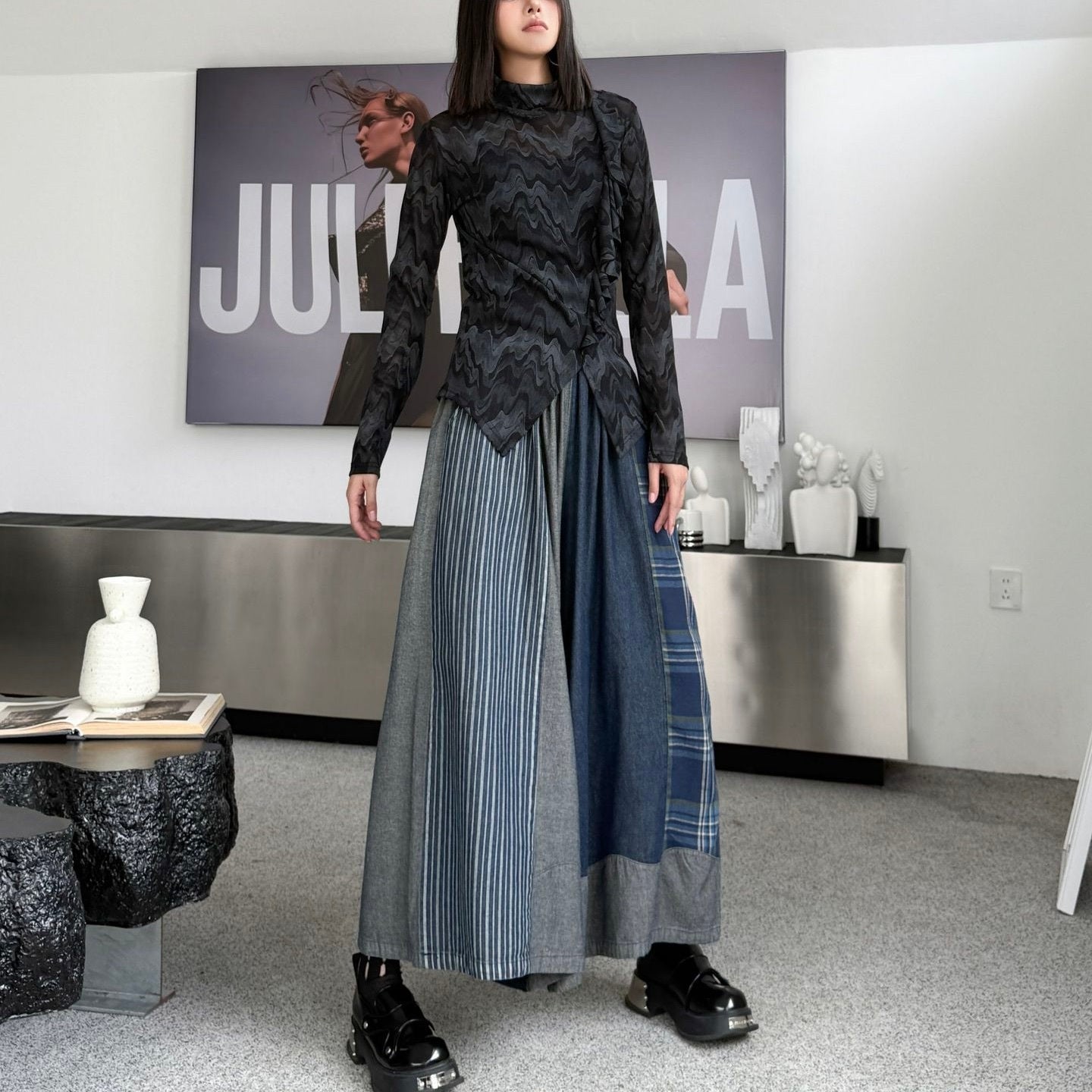 レディース パンツ ボトムス ロングパンツ ワイドパンツ 丈長 フルレングス ストリート 配色 かわいい 大人可愛い カジュアル おしゃれ かっこいい メンズライク マニッシュ 個性的 クール ヴィンテージ アメリカン カントリー アクティブ ワイルド 無地 チェック ストライプ パッチワーク オールシーズン お出かけ 女子会 休日 ショッピング ライブ カフェ フェス ランチ 体型カバー 脚長 普段使い 着回し トレンド 流行 インスタ映え ビッグ ゆったり ゆる フリーサイズ ワンサイズ ブルー 青
