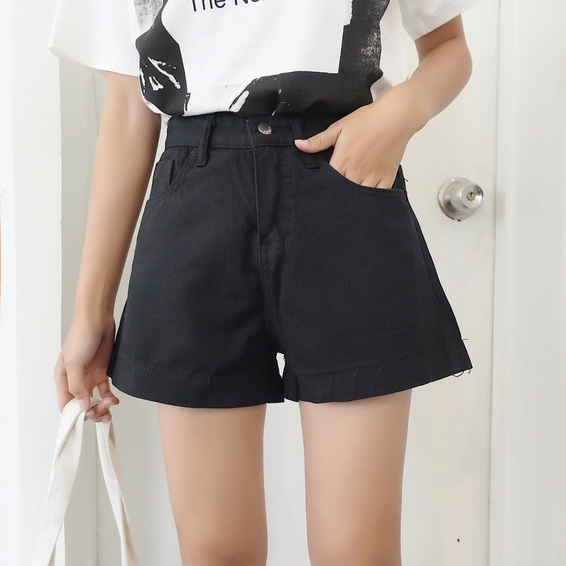 レディース パンツ ボトムス ショートパンツ ワイドパンツ ショート 膝上 スマート フェミニン ポケット ハイウエスト ボタン アメカジ かわいい 大人可愛い きれいめ シンプル カジュアル 上品 おしゃれ こなれ感 ボーイッシュ 抜け感 ベーシック 無地 春 夏 お出かけ お泊まり アウトドア キャンプ リゾート 海 ビーチ 公園 休日 バカンス 高原 ガーデン ショッピング 美脚 脚長 普段使い 着回し 定番 S M L XL 2XL 大きいサイズ 白 ホワイト 黒 ブラック オフホワイト
