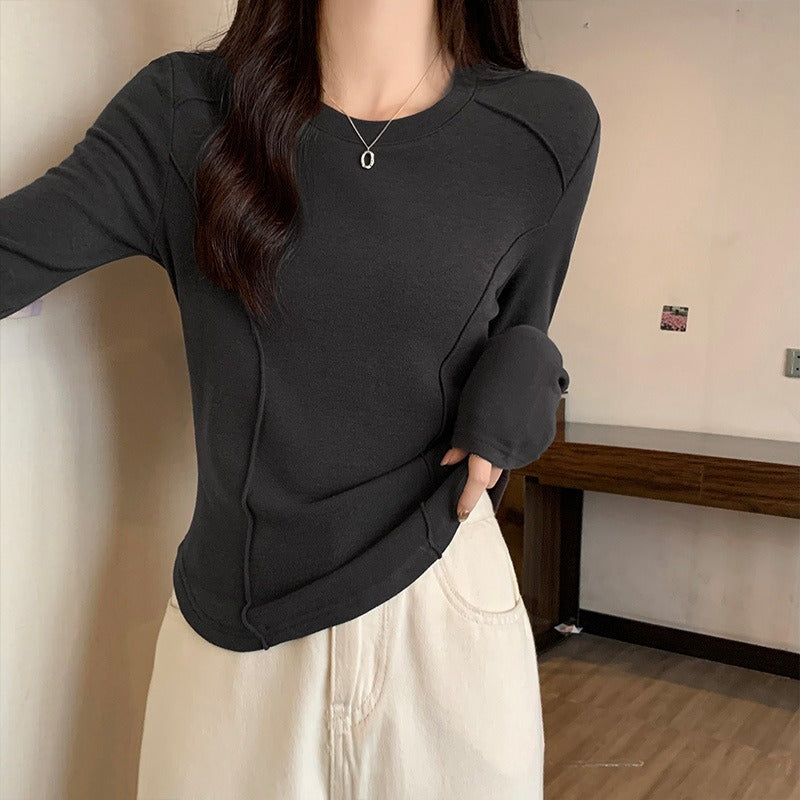 レディース トップス カットソー Ｔシャツ 長袖Ｔシャツ ライン 立体感 着痩せ効果 タック ピンタック 華奢見え 長袖 クルーネック 丸襟 かわいい 大人可愛い きれいめ シンプル カジュアル おしゃれ かっこいい こなれ感 ラフ 主役級 存在感 抜け感 ナチュラル 無地 春 秋 お出かけ 休日 ショッピング カフェ 体型カバー 普段使い 着回し スタイリッシュ スタイルアップ S M L XL ホワイト ブラック カーキ ダークグレー アプリコット
