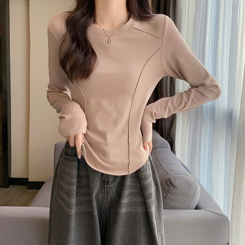レディース トップス カットソー Ｔシャツ 長袖Ｔシャツ ライン 立体感 着痩せ効果 タック ピンタック 華奢見え 長袖 クルーネック 丸襟 かわいい 大人可愛い きれいめ シンプル カジュアル おしゃれ かっこいい こなれ感 ラフ 主役級 存在感 抜け感 ナチュラル 無地 春 秋 お出かけ 休日 ショッピング カフェ 体型カバー 普段使い 着回し スタイリッシュ スタイルアップ S M L XL ホワイト ブラック カーキ ダークグレー アプリコット