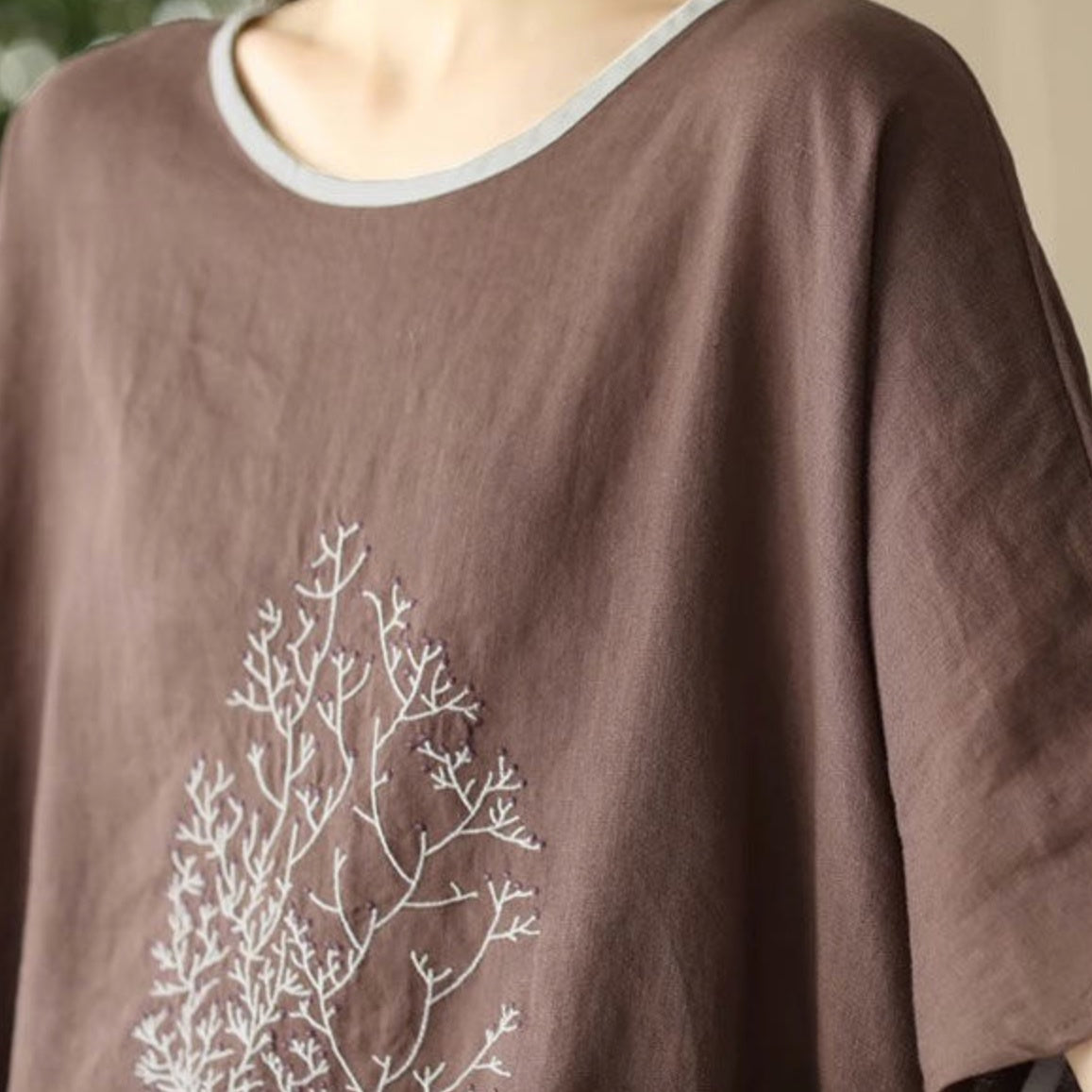 レディース トップス カットソー プルオーバー パイピング Tシャツ 半袖 ラウンドネック ストリート ハイウエスト ドロスト リネン 綿 コットン 麻 かわいい 大人可愛い きれいめ シンプル カジュアル おしゃれ レトロ プレッピー アクティブ ナチュラル リーフ ボタニカル 夏 お出かけ イベント リゾート 旅行 公園 女子会 休日 楽ちん 普段使い 着回し M L XL 2XL 3XL 4XL 小さいサイズ 大きいサイズ ビッグ ゆったり ゆる 茶色 ブラウン オフホワイト ベージュ オレンジ