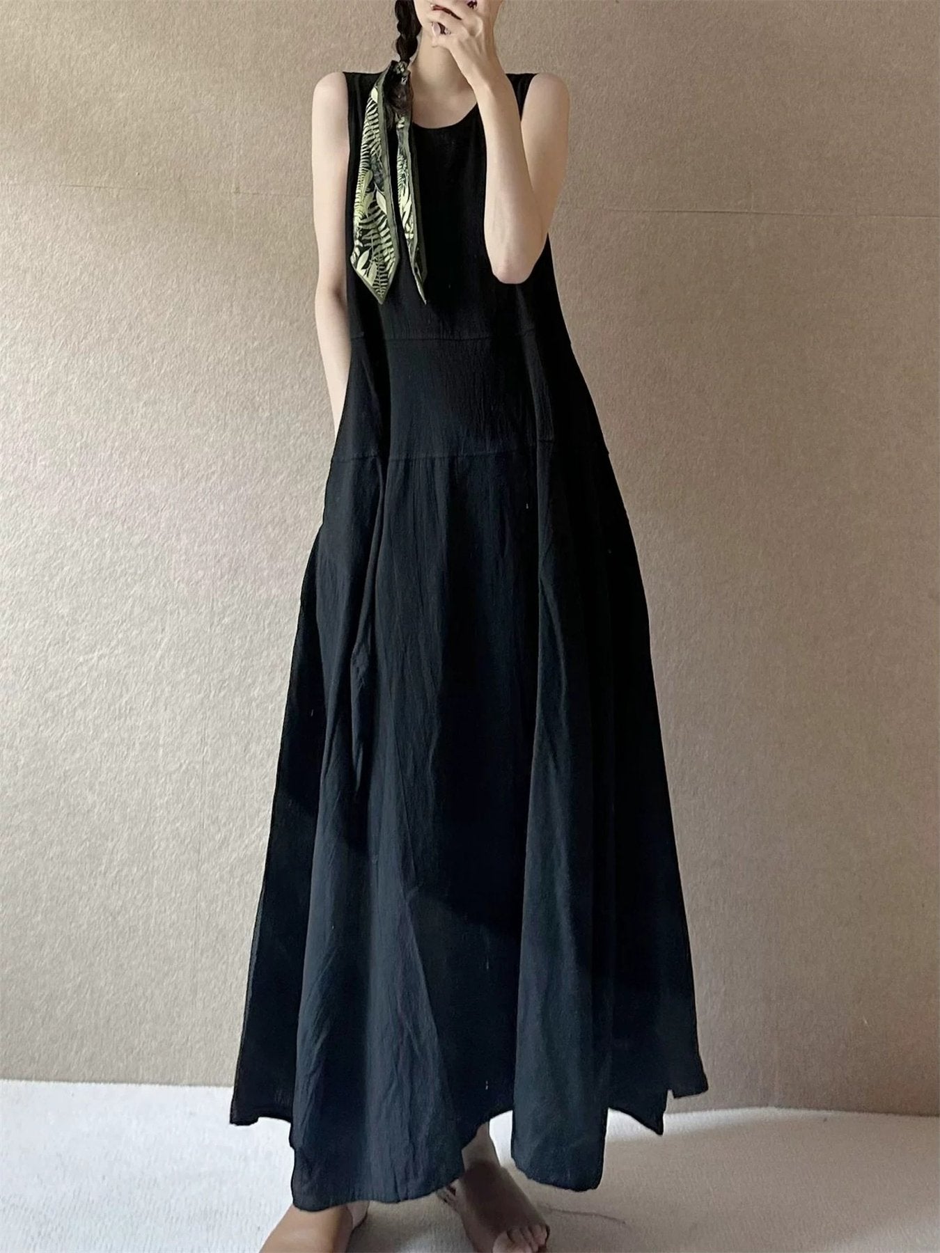 ワンピース ドレス ノースリーブ 無地 春夏 カジュアル 袖なし 春 夏 ラウンドネック シンプル リゾート ロング フレア Aライン ハイウエスト