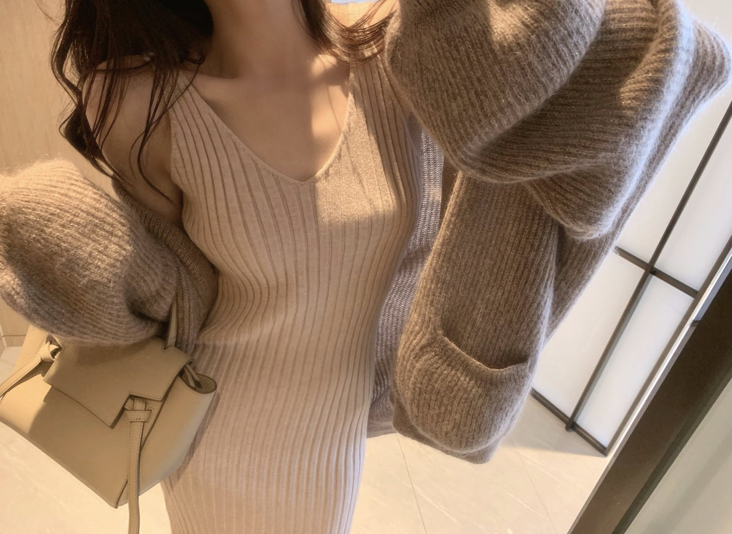 レディース ニット カーディガン 長袖 無地 ゆったり 春夏 きれいめ 通勤 オフィス 体型カバー Vネック 春 ショート 夏 ラウンドネック シンプル アウター ボタン ポリエステル ショール