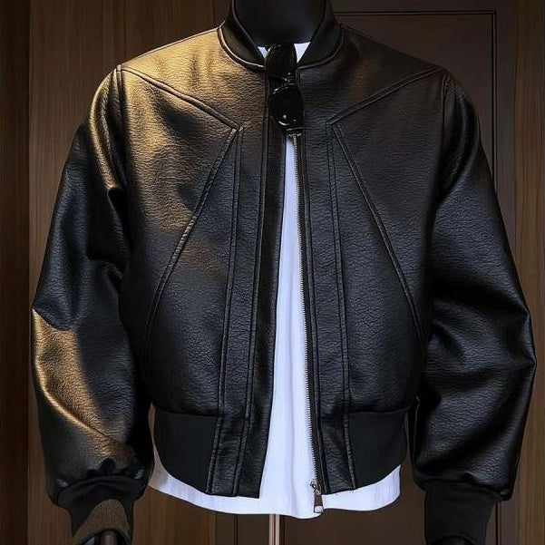 アウター ジャケット フェイクレザージャケット 長袖 ハイネック 前開き ファスナー ポケット ショート丈 シンプル レトロ おしゃれ かっこいい カッコイイ 格好いい カジュアル こなれ感 個性的 主役級 存在感 レトロ ラフ ルーズ 抜け感 冬 ベーシック ナチュラル クール スポーティー 無地 男性用 メンズ サラリーマン パパ 学生 通学 デート お出かけ 旅行 休日 アウトドア カフェ ショッピング 普段使い デイリー 着回し  M L XL 2XL 3XL トレンド モテ 高見え 高級感