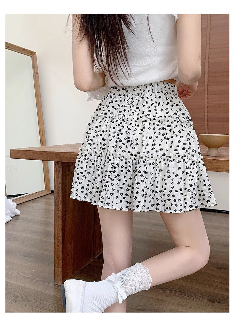 レディース パンツ ボトムス キュロットスカート ミニ ショート 半袖 フレア 裾ワイド ハイウエスト ウエストゴム 薄手 大人可愛い きれいめ シンプル カジュアル おしゃれ かっこいい エキゾチック こなれ感 個性的 主役級 存在感 抜け感 都会的 ドット柄 水玉 春 夏 ロングシーズン ママ デート お出かけ イベント 女子会 重ね着 韓国 オルチャン 体型カバー 美脚 脚長 普段使い 着回し インスタ映え お食事会 S M L XL 大きいサイズ 白 黒 ブルー 赤 青