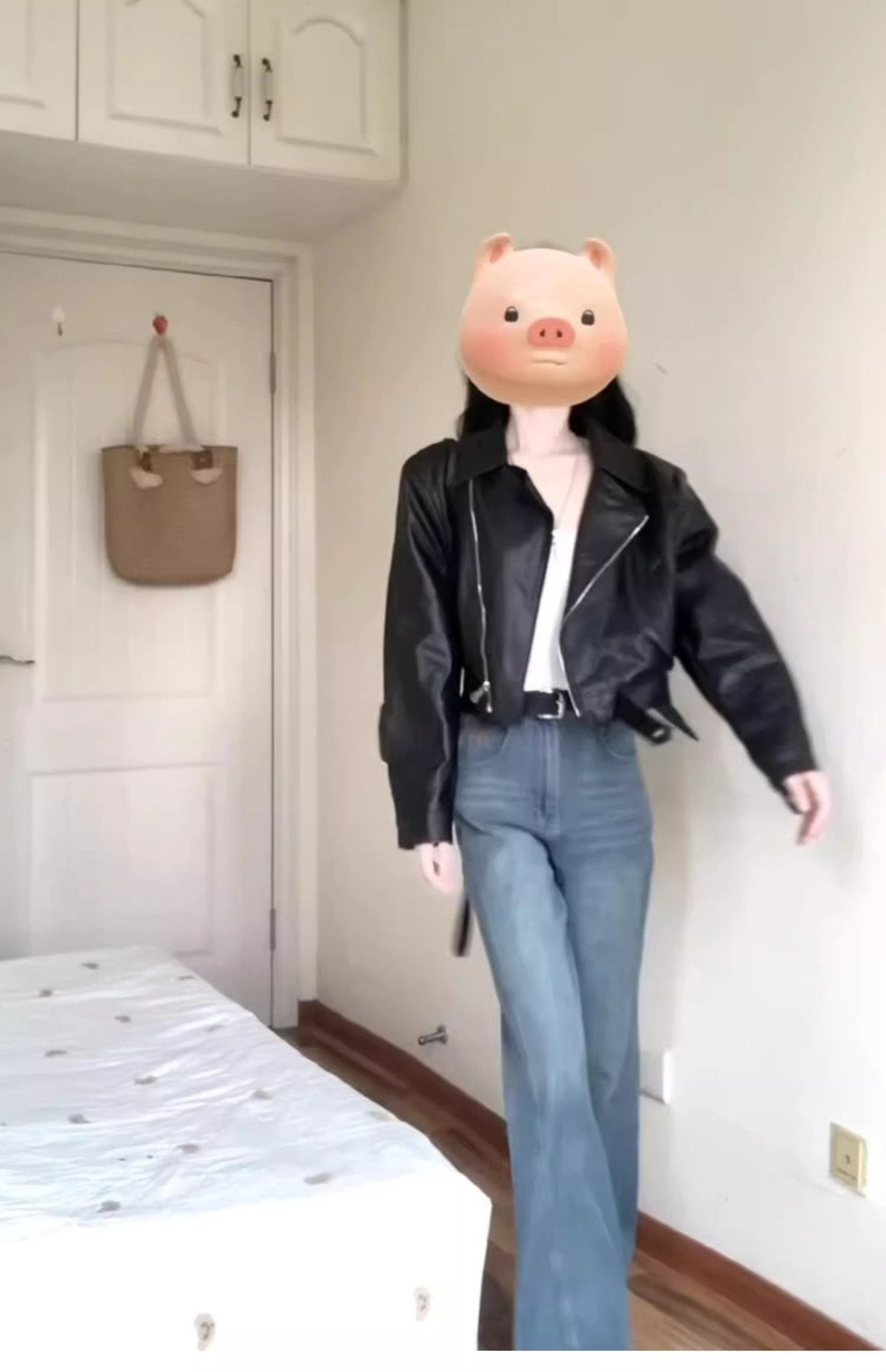 レディース ジャケット 長袖 秋冬 秋 きれいめ ショート タイト 冬 黒 細身 上品 おしゃれ レザー フェイクレザー 襟付き タイ ヴィンテージ レザージャケット 着痩せ