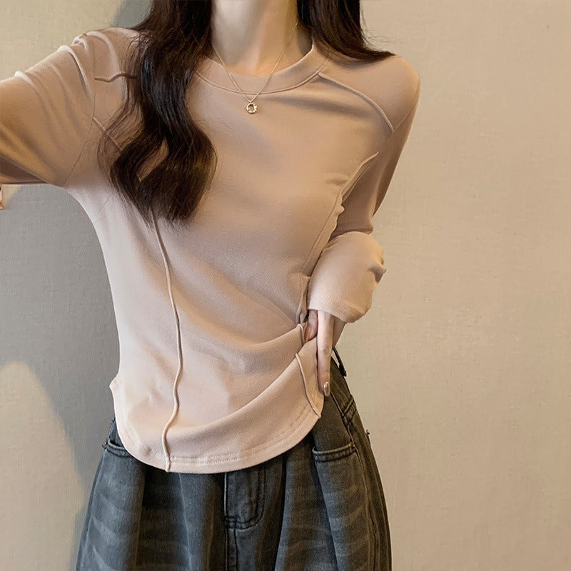 レディース トップス カットソー Ｔシャツ 長袖Ｔシャツ ライン 立体感 着痩せ効果 タック ピンタック 華奢見え 長袖 クルーネック 丸襟 かわいい 大人可愛い きれいめ シンプル カジュアル おしゃれ かっこいい こなれ感 ラフ 主役級 存在感 抜け感 ナチュラル 無地 春 秋 お出かけ 休日 ショッピング カフェ 体型カバー 普段使い 着回し スタイリッシュ スタイルアップ S M L XL ホワイト ブラック カーキ ダークグレー アプリコット