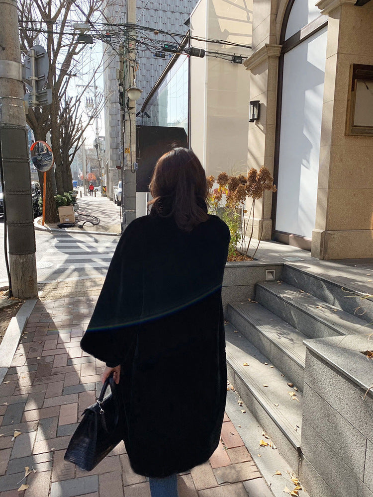 レディース コート アウター 上着 羽織 前開き ミディアム 膝丈 膝下 長袖 ラグラン スタンドカラー ワイド Iライン オーバーサイズ もこもこ ふわふわ ふっくら ボタン フェイクファー かわいい 大人可愛い シンプル カジュアル おしゃれ こなれ感 キュート ナチュラル 無地 秋 冬 ママ 通勤 学生 学校 通学 デート お出かけ 旅行 レストラン 女子会 休日 ホテル ショッピング カフェ 暖かい 体型カバー 普段使い 着回し XS S M L 小さいサイズ ブラック ピンク ベーシックカラー
